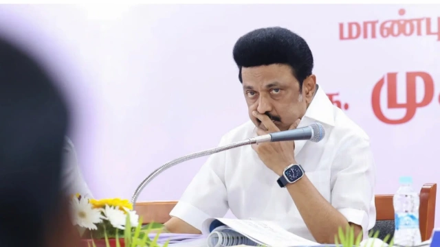 தமிழக அரசியல் மாற்றம்: முதலமைச்சர் பதவியை இராஜினாமா செய்தார் மு.க.ஸ்டாலின்; ஆட்சியமைக்கத் தயாராகிறது த.வெ.க!