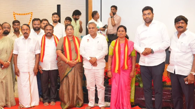அதிமுகவில் தொடரும் ராஜினாமாக்கள்: Isakki Subbiah-வும் விலகல் - TVK-வின் வியூகமா?
