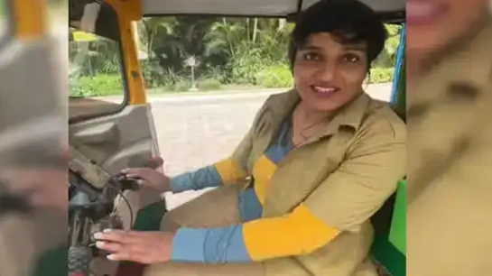 IT உயர் பதவியைத் துறந்து ஆட்டோ ஓட்டுநரான பெண்: Bengaluru சாலைகளில் மன அமைதி தேடும் பயணம்
